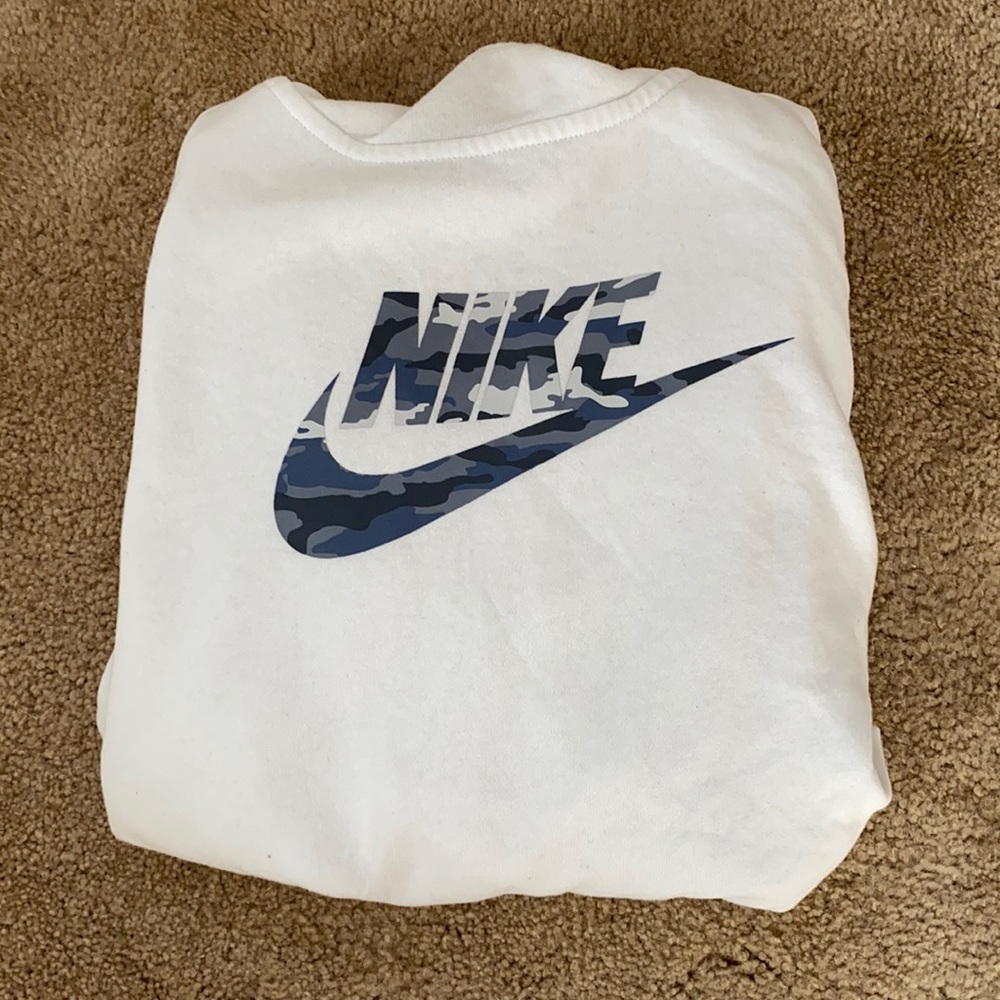 girls nike sweatshirt